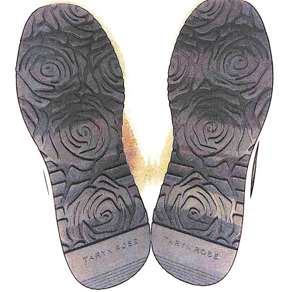 Taryn Rose Zayda slip-on black sneakers US11 EU42 - Picture 8 of 9